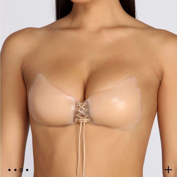 NIP Windsor adhesive lift bra ❤️ - Picture 1 of 7